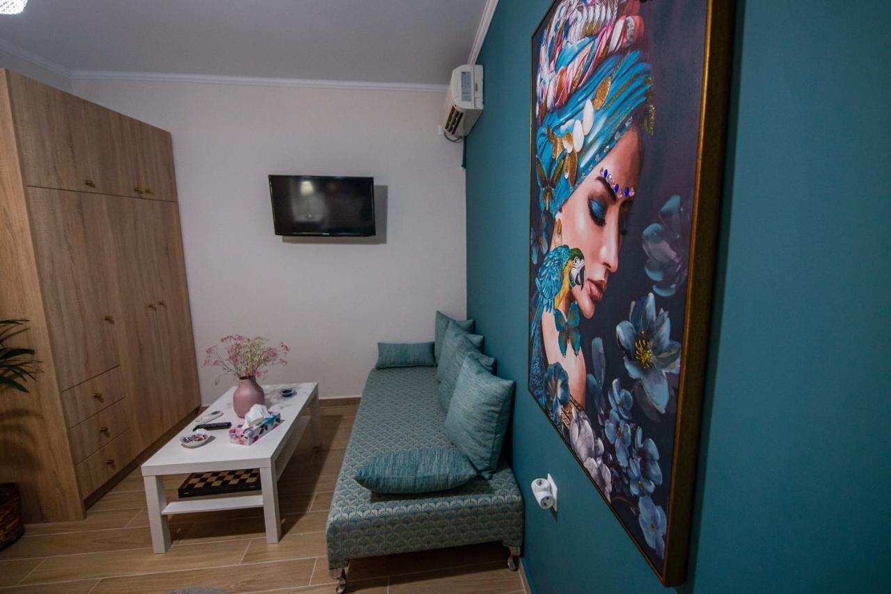 Efie'S Studio Kalamata Bagian luar foto