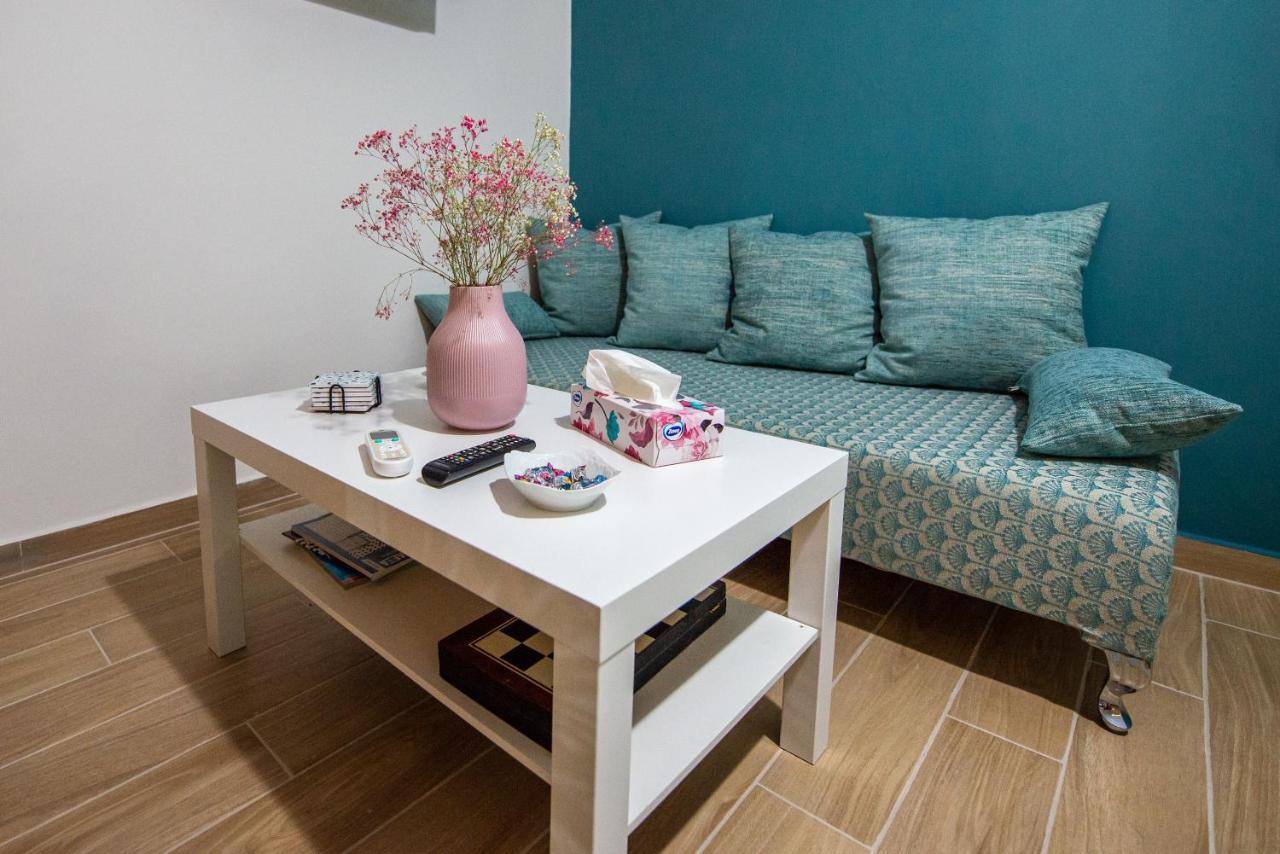 Efie'S Studio Kalamata Bagian luar foto